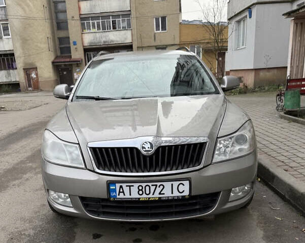 Серый Шкода Октавия, объемом двигателя 1.8 л и пробегом 225 тыс. км за 6700 $, фото 1 на Automoto.ua
