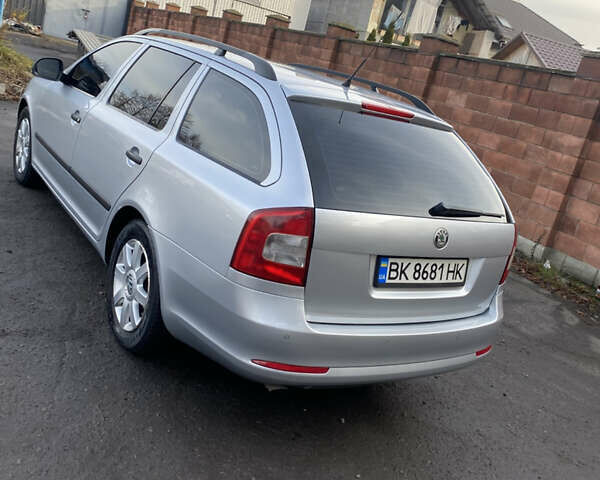 Серый Шкода Октавия, объемом двигателя 1.6 л и пробегом 310 тыс. км за 7300 $, фото 3 на Automoto.ua