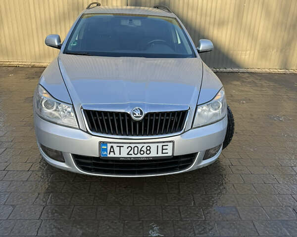 Сірий Шкода Октавія, об'ємом двигуна 1.6 л та пробігом 278 тис. км за 7300 $, фото 10 на Automoto.ua
