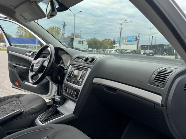 Сірий Шкода Октавія, об'ємом двигуна 2 л та пробігом 282 тис. км за 7990 $, фото 13 на Automoto.ua