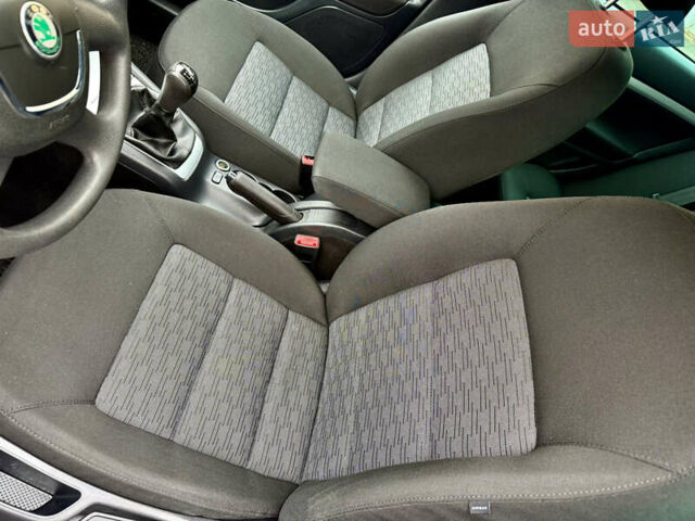 Сірий Шкода Октавія, об'ємом двигуна 1.8 л та пробігом 199 тис. км за 6599 $, фото 14 на Automoto.ua