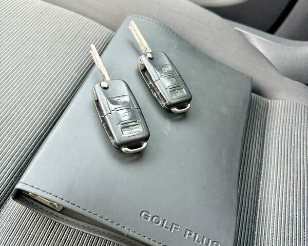 Серый Шкода Октавия, объемом двигателя 1.6 л и пробегом 210 тыс. км за 8999 $, фото 36 на Automoto.ua