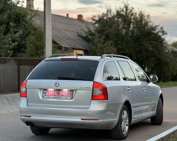 Серый Шкода Октавия, объемом двигателя 1.4 л и пробегом 206 тыс. км за 6750 $, фото 6 на Automoto.ua