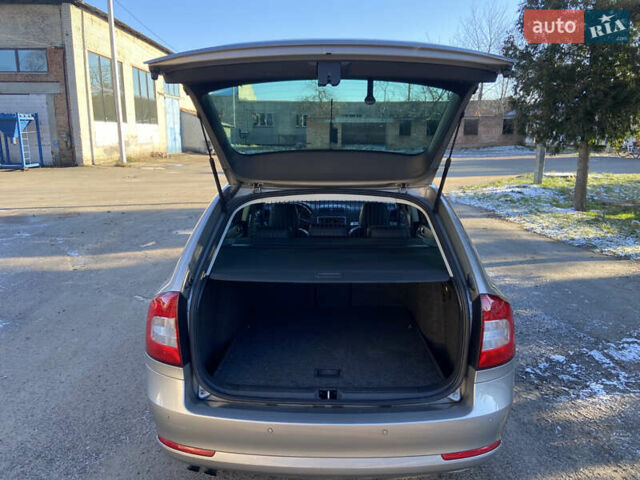 Серый Шкода Октавия, объемом двигателя 1.8 л и пробегом 155 тыс. км за 7999 $, фото 6 на Automoto.ua