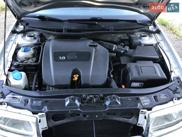 Сірий Шкода Октавія, об'ємом двигуна 1.6 л та пробігом 160 тис. км за 7300 $, фото 15 на Automoto.ua