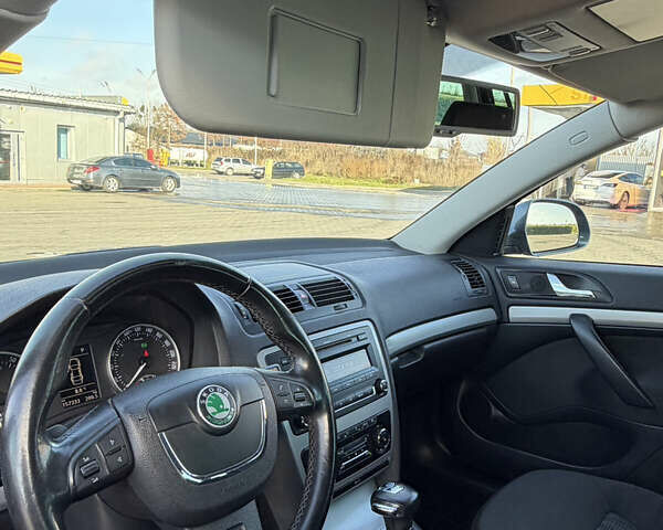 Сірий Шкода Октавія, об'ємом двигуна 1.8 л та пробігом 157 тис. км за 8150 $, фото 17 на Automoto.ua