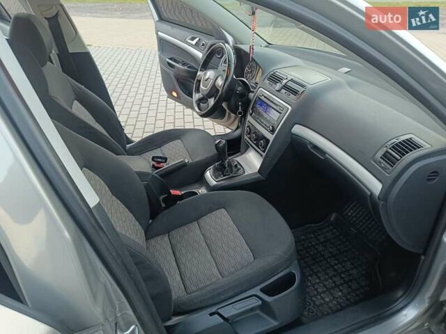 Серый Шкода Октавия, объемом двигателя 1.9 л и пробегом 290 тыс. км за 7000 $, фото 28 на Automoto.ua