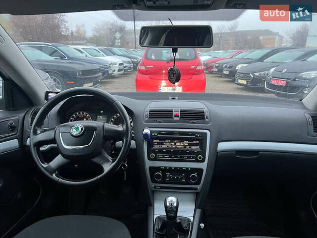 Серый Шкода Октавия, объемом двигателя 1.6 л и пробегом 280 тыс. км за 7900 $, фото 8 на Automoto.ua