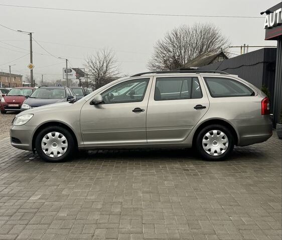 Серый Шкода Октавия, объемом двигателя 1.4 л и пробегом 174 тыс. км за 7500 $, фото 7 на Automoto.ua