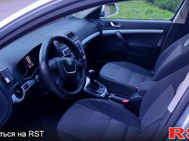 Сірий Шкода Октавія, об'ємом двигуна 1.6 л та пробігом 190 тис. км за 7850 $, фото 5 на Automoto.ua