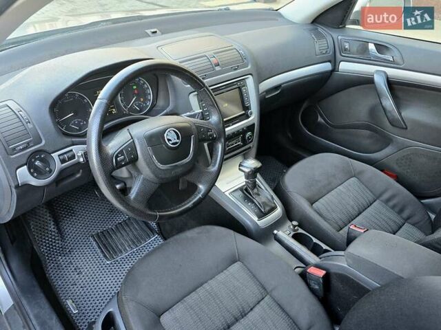 Серый Шкода Октавия, объемом двигателя 1.8 л и пробегом 226 тыс. км за 6400 $, фото 10 на Automoto.ua