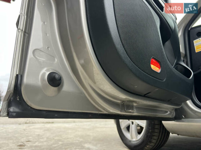 Сірий Шкода Октавія, об'ємом двигуна 1.6 л та пробігом 188 тис. км за 9200 $, фото 62 на Automoto.ua