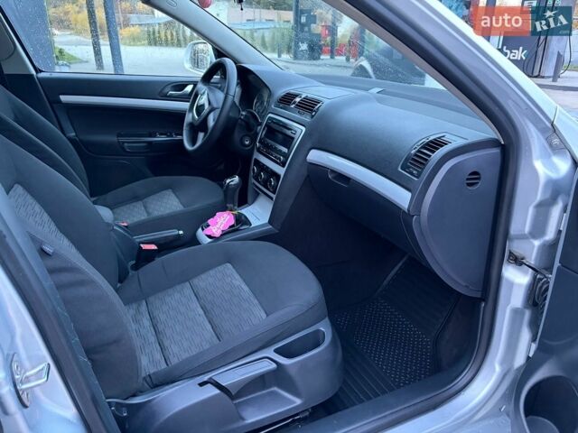 Сірий Шкода Октавія, об'ємом двигуна 1.97 л та пробігом 300 тис. км за 6500 $, фото 44 на Automoto.ua