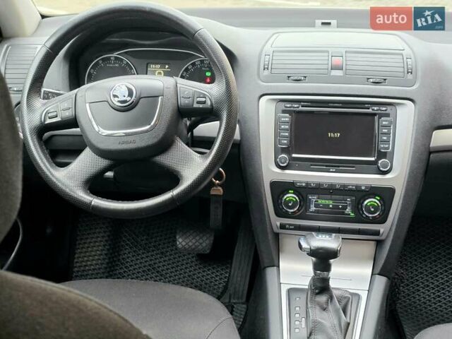 Серый Шкода Октавия, объемом двигателя 1.8 л и пробегом 226 тыс. км за 6400 $, фото 24 на Automoto.ua