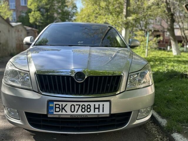 Серый Шкода Октавия, объемом двигателя 1.4 л и пробегом 280 тыс. км за 6000 $, фото 4 на Automoto.ua