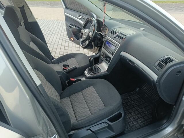 Сірий Шкода Октавія, об'ємом двигуна 1.9 л та пробігом 290 тис. км за 7000 $, фото 6 на Automoto.ua