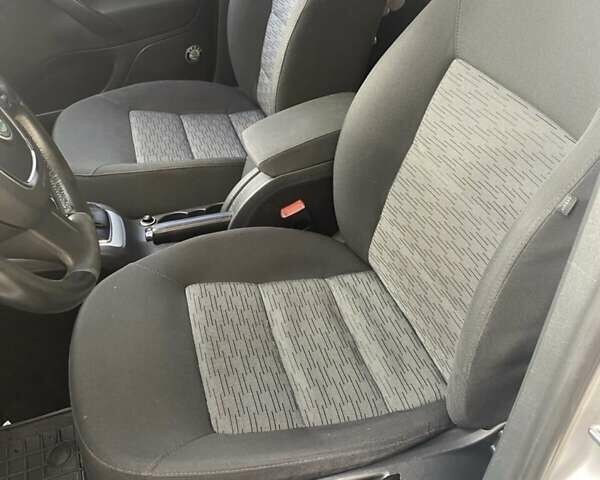 Серый Шкода Октавия, объемом двигателя 1.6 л и пробегом 288 тыс. км за 8000 $, фото 9 на Automoto.ua