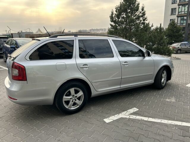 Серый Шкода Октавия, объемом двигателя 2 л и пробегом 312 тыс. км за 7300 $, фото 1 на Automoto.ua