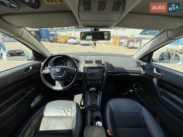 Серый Шкода Октавия, объемом двигателя 1.8 л и пробегом 239 тыс. км за 8690 $, фото 12 на Automoto.ua