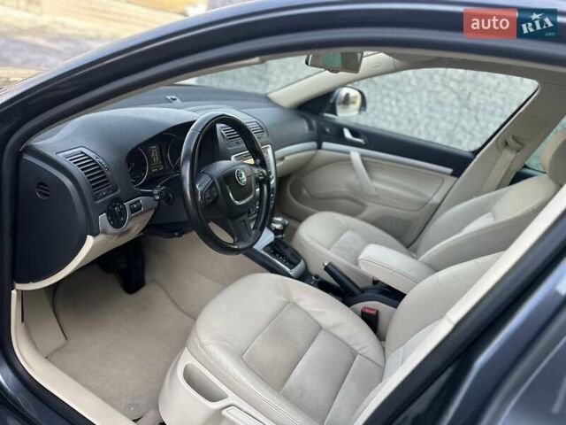 Серый Шкода Октавия, объемом двигателя 1.6 л и пробегом 190 тыс. км за 11500 $, фото 4 на Automoto.ua