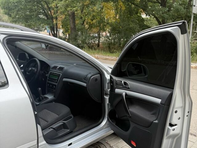 Сірий Шкода Октавія, об'ємом двигуна 1.9 л та пробігом 300 тис. км за 3100 $, фото 14 на Automoto.ua
