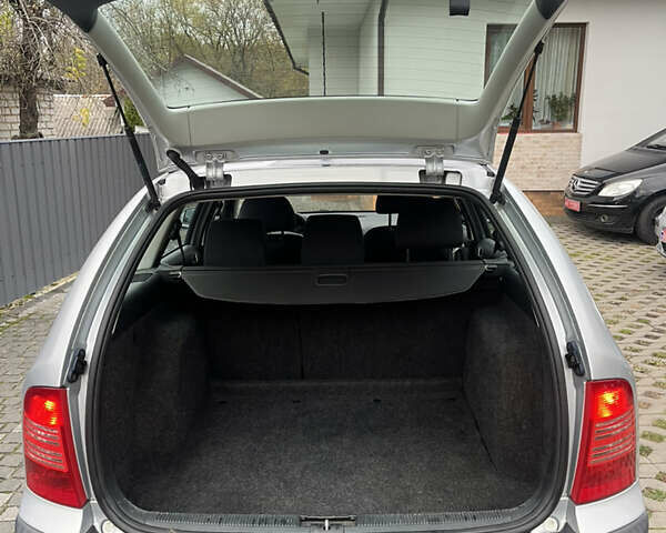 Сірий Шкода Октавія, об'ємом двигуна 1.6 л та пробігом 262 тис. км за 5999 $, фото 27 на Automoto.ua