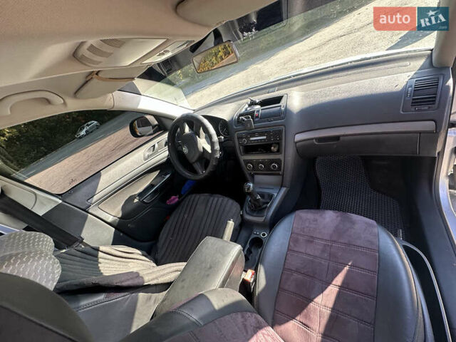 Сірий Шкода Октавія, об'ємом двигуна 1.6 л та пробігом 291 тис. км за 7700 $, фото 6 на Automoto.ua