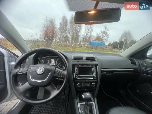 Серый Шкода Октавия, объемом двигателя 2 л и пробегом 254 тыс. км за 10600 $, фото 14 на Automoto.ua