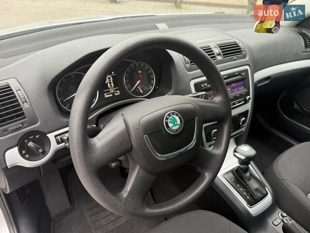 Сірий Шкода Октавія, об'ємом двигуна 1.4 л та пробігом 200 тис. км за 9650 $, фото 13 на Automoto.ua