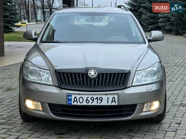 Серый Шкода Октавия, объемом двигателя 1.8 л и пробегом 226 тыс. км за 6400 $, фото 3 на Automoto.ua