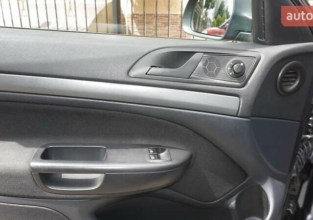 Сірий Шкода Октавія, об'ємом двигуна 1.39 л та пробігом 166 тис. км за 7500 $, фото 16 на Automoto.ua