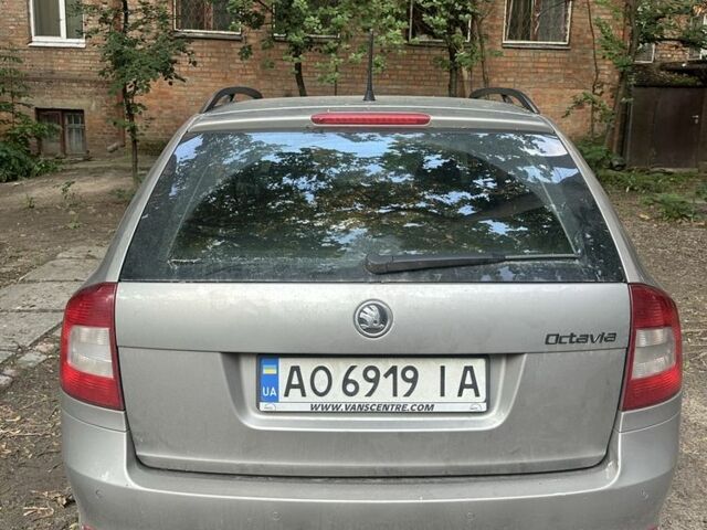 Серый Шкода Октавия, объемом двигателя 1.8 л и пробегом 221 тыс. км за 7500 $, фото 14 на Automoto.ua