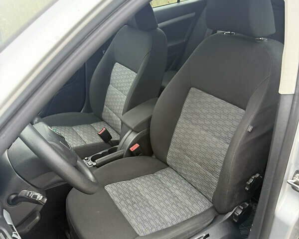 Сірий Шкода Октавія, об'ємом двигуна 1.6 л та пробігом 183 тис. км за 7500 $, фото 22 на Automoto.ua