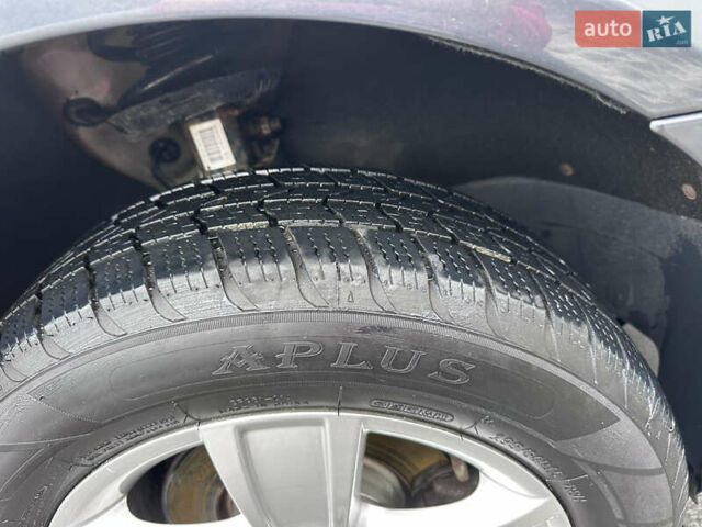 Серый Шкода Октавия, объемом двигателя 1.2 л и пробегом 209 тыс. км за 6777 $, фото 16 на Automoto.ua