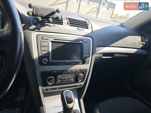 Сірий Шкода Октавія, об'ємом двигуна 1.6 л та пробігом 232 тис. км за 7500 $, фото 13 на Automoto.ua