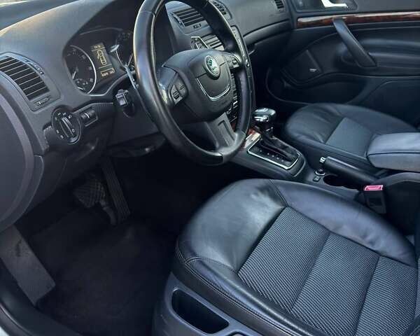 Серый Шкода Октавия, объемом двигателя 1.8 л и пробегом 183 тыс. км за 8800 $, фото 25 на Automoto.ua