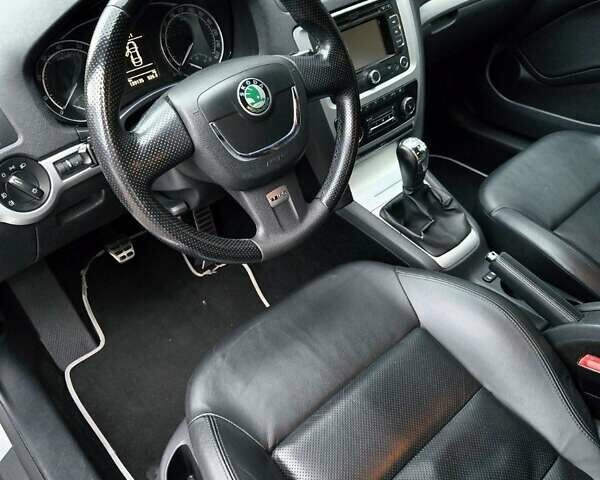 Серый Шкода Октавия, объемом двигателя 1.98 л и пробегом 189 тыс. км за 9999 $, фото 59 на Automoto.ua