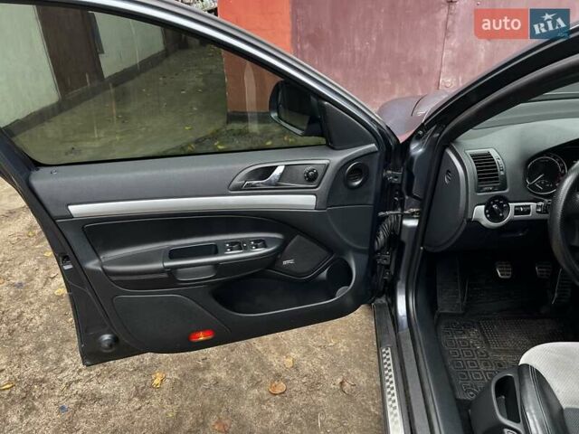 Серый Шкода Октавия, объемом двигателя 1.97 л и пробегом 215 тыс. км за 9100 $, фото 9 на Automoto.ua