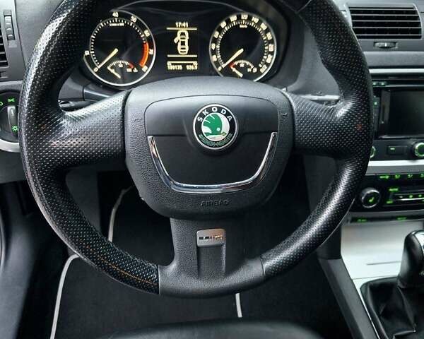 Серый Шкода Октавия, объемом двигателя 1.98 л и пробегом 189 тыс. км за 9999 $, фото 60 на Automoto.ua