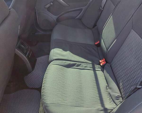 Серый Шкода Октавия, объемом двигателя 1.6 л и пробегом 275 тыс. км за 7600 $, фото 8 на Automoto.ua