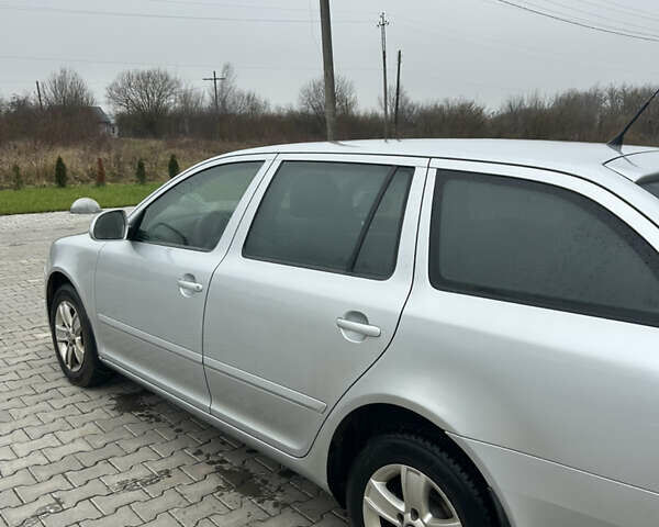 Серый Шкода Октавия, объемом двигателя 1.6 л и пробегом 295 тыс. км за 6800 $, фото 7 на Automoto.ua