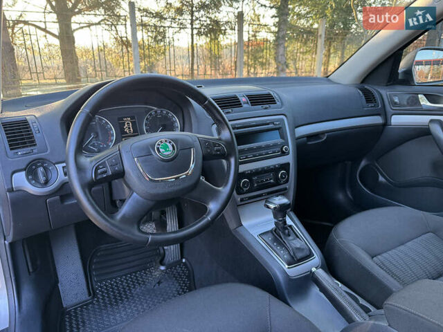 Сірий Шкода Октавія, об'ємом двигуна 2 л та пробігом 276 тис. км за 8899 $, фото 3 на Automoto.ua
