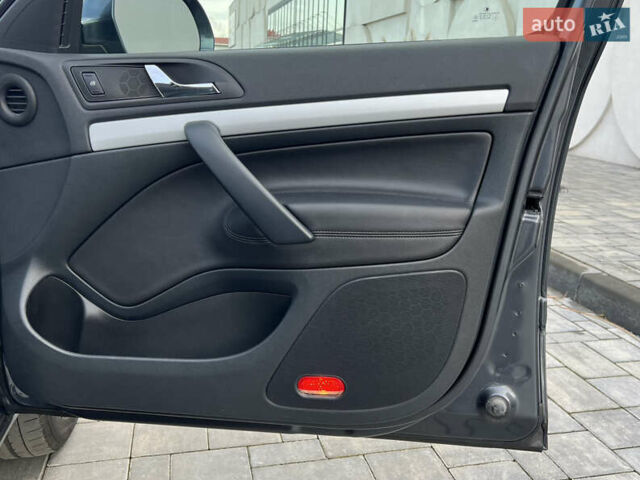 Серый Шкода Октавия, объемом двигателя 2 л и пробегом 211 тыс. км за 13200 $, фото 105 на Automoto.ua