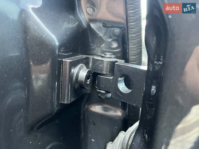 Серый Шкода Октавия, объемом двигателя 2 л и пробегом 211 тыс. км за 13200 $, фото 132 на Automoto.ua