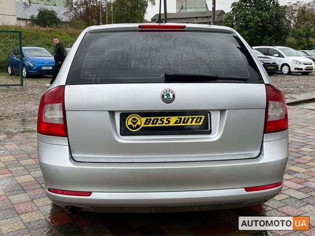 Серый Шкода Октавия, объемом двигателя 1.6 л и пробегом 296 тыс. км за 8999 $, фото 5 на Automoto.ua