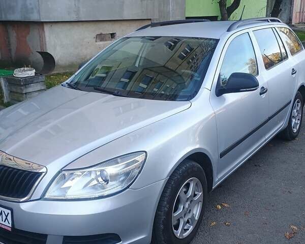 Серый Шкода Октавия, объемом двигателя 1.39 л и пробегом 191 тыс. км за 7400 $, фото 2 на Automoto.ua