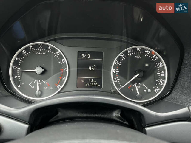 Серый Шкода Октавия, объемом двигателя 1.6 л и пробегом 331 тыс. км за 6650 $, фото 38 на Automoto.ua