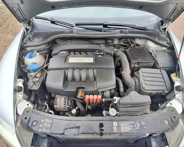 Серый Шкода Октавия, объемом двигателя 1.6 л и пробегом 260 тыс. км за 7100 $, фото 7 на Automoto.ua