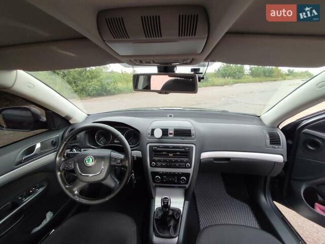Серый Шкода Октавия, объемом двигателя 1.6 л и пробегом 343 тыс. км за 7500 $, фото 4 на Automoto.ua
