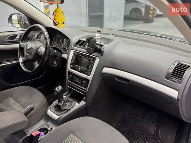 Серый Шкода Октавия, объемом двигателя 1.8 л и пробегом 276 тыс. км за 8800 $, фото 11 на Automoto.ua